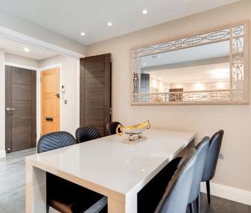 3 bedroom flat to rent - Photo 6