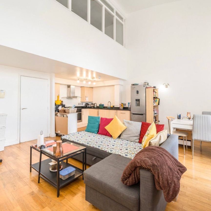 Calderwood Street, Woolwich, SE18, London - Photo 1