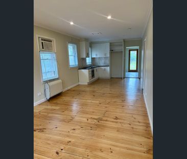 Light-Filled Family Living in a Prime Location - Photo 4