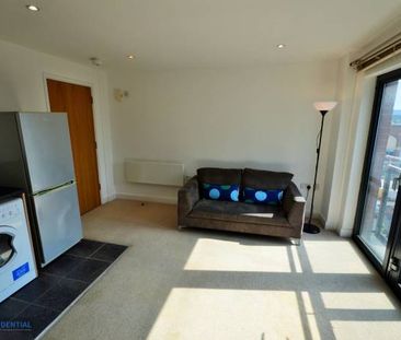 1 bedroom apartment to rent - Photo 2