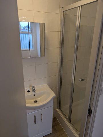 Room in a Shared Flat, Woodville Road, CR7 - Photo 3