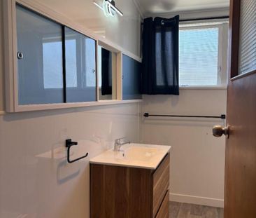 Short walk into local Gisborne CBD - Photo 6