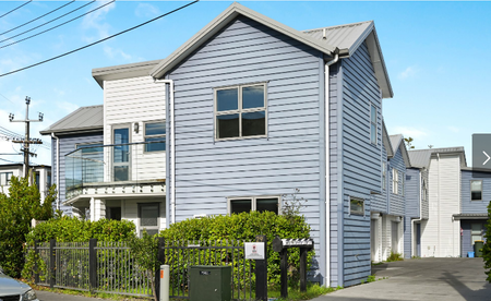 Modern 2BR Ensuite Townhouse in Hamilton East - Photo 4