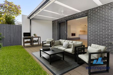 2B Melva Street, BENTLEIGH EAST, VIC - Photo 5