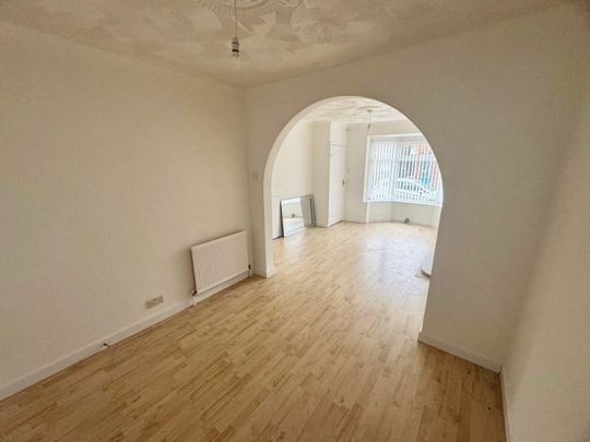 Mayville Avenue, Hull - Photo 1