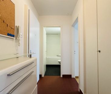 Sehr gepflegte 2.5-Zimmer-Wohnung mit Keller, teilmöbliert, ab sofo... - Foto 3