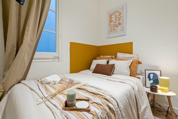 Carrer del Comte Borrell, Barcelona, Catalonia 08015 - Photo 1