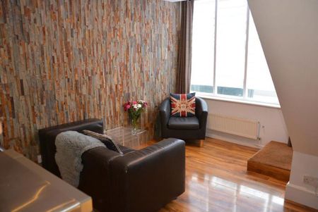 2 bedroom flat to rent - Photo 3