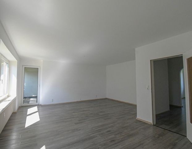 6624 - Kurzfristig bezugsfrei! Sanierte 4-Zimmer-Wohnung in Wittmund! - Foto 1