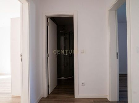 Corroios, Setúbal Municipality - Photo 2