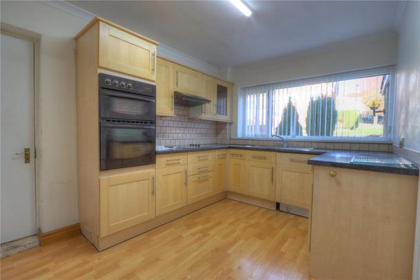 3 bedroom semi-detached house to rent - Photo 1