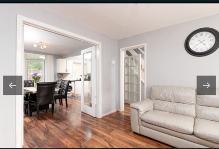 3 Bed Semi-Detached House, Birmingham, B43 - Photo 3