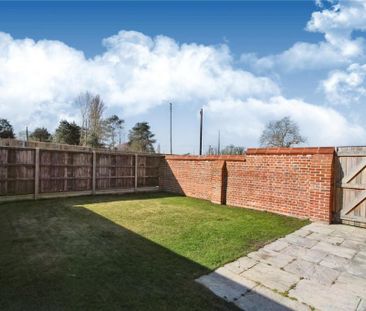 3 bedroom semi-detached house to rent - Photo 5