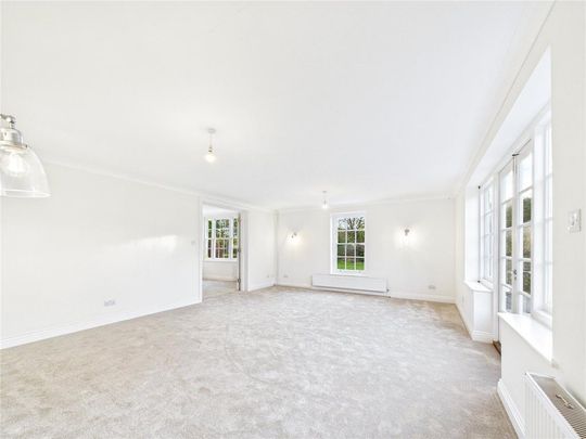 5 bedroom detached house to rent - Photo 1