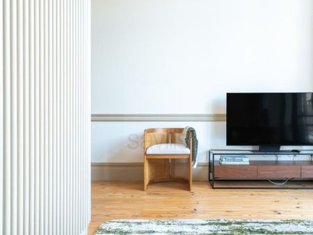 1 room luxury Flat for rent in Avenida dos Aliados, Porto, Distrito do Porto - Photo 2