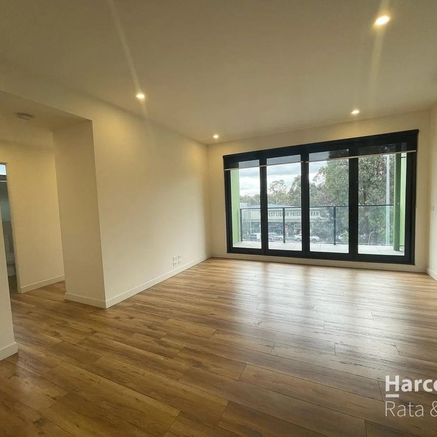 Stunning Apartment In Ideal Location! - Photo 1