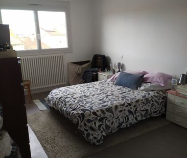 Location Appartement 4 pièces 74m² MARMANDE 47200 - Photo 2