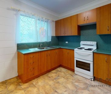 This well presented high set 2 bedroom residence offers low mainten... - Photo 5