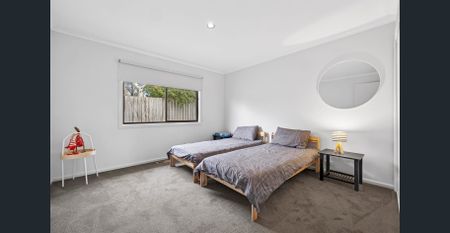 Charming 3 Bedroom House in fabulous location - Photo 5