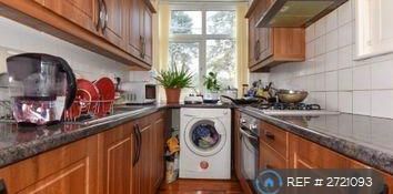 2 bedroom maisonette to rent - Photo 2
