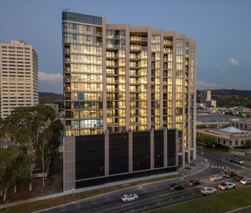 Brand New Living at "The Shard" - Modern Style and Ultimate Conveni... - Photo 2