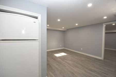 For Lease - 1506 Simcoe Street Unit# B2, Oshawa, Ontario - Photo 5