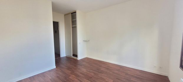 Location Appartement 2 pièces 63m² ISSY LES MOULINEAUX 92130 - Photo 1