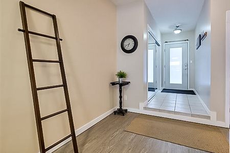 Spacious 1 Bedroom Condo With Central A/C And Modern Finishes - Photo 5