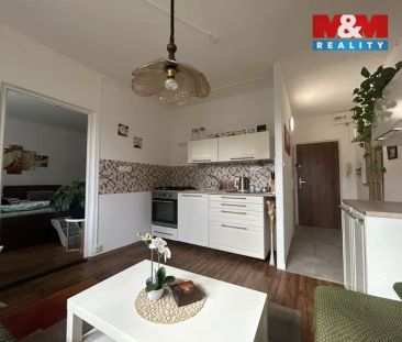 Pronájem bytu 1+1 v Ústí nad Labem, ul. Větrná - Photo 1