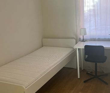 Studentvägen, Huddinge - Photo 1