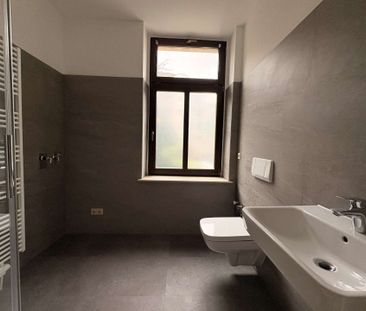 Direkt einziehen! Frisch saniertes 1-Raumapartment mit EBK in Berns... - Photo 1