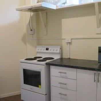 SHARED RESIDENTAL DWELLING IN POPULAR HATAITAI - Photo 1