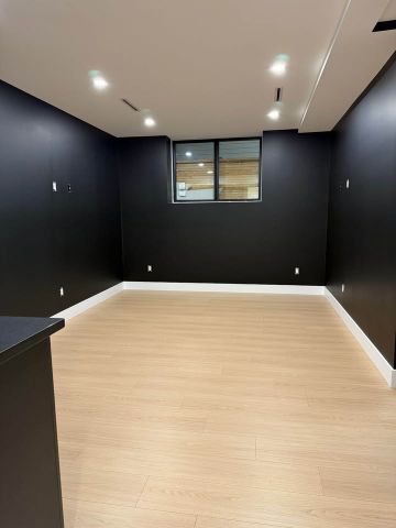 Brand New Studio Suite in Central Abbotsford – Utilities Included - Photo 2