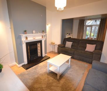 3 bedroom semi-detached house to rent - Photo 3