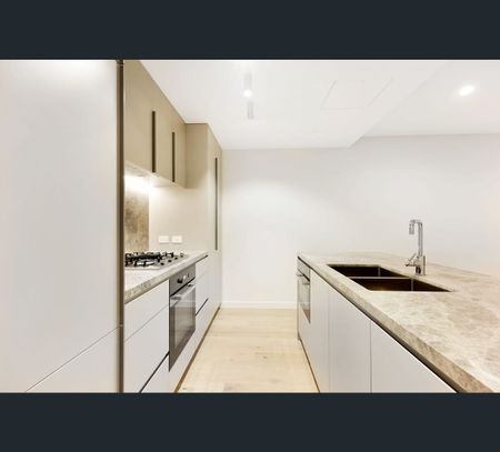 104/553 Burke Road, Camberwell, Vic 3124 - Photo 2