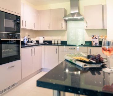 2 bedroom retirement property to rent - Photo 6