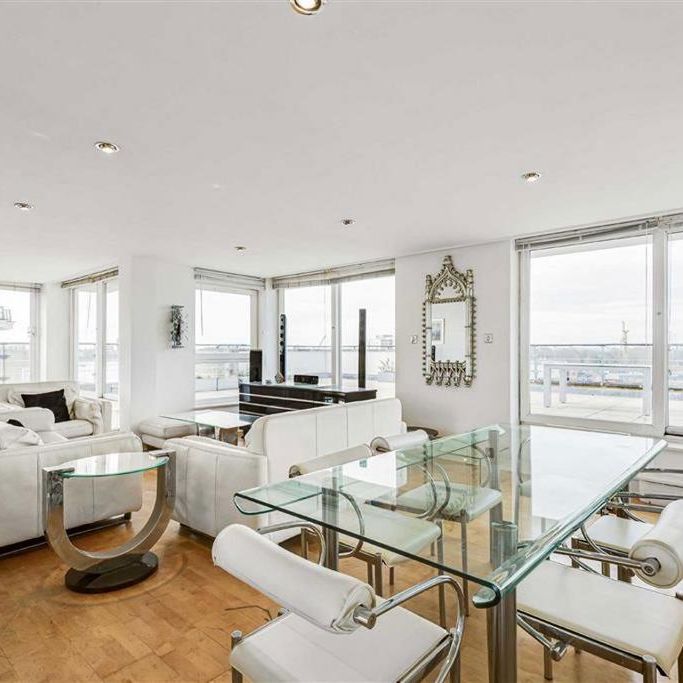 3 bedroom flat to rent - Photo 1