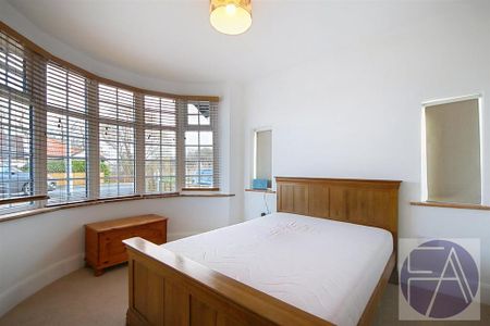 2 bedroom semi-detached bungalow to rent - Photo 5