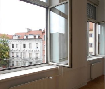 Charmante 2ZI im stilvollen Altbau nahe Dietrichsteinplatz - Photo 1