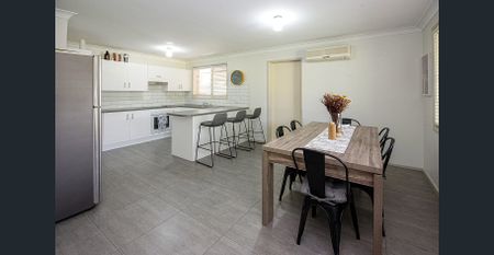 Beautifully Renovated Villa – Packed with Features! - Photo 4