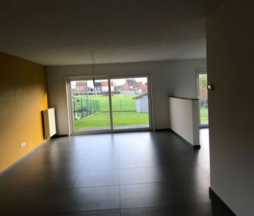 Woning met 3 slaapkamers en garage - Photo 3