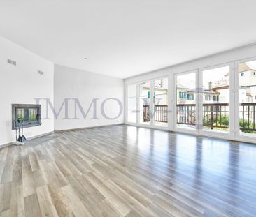 SPACIEUSE MAISON VILLAGEOISE AVEC BALCON ET TERRASSE A 30 METRES DU... - Photo 1