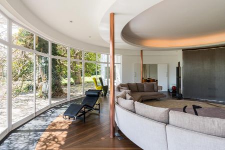 6 bedroom detached house to rent - Photo 2