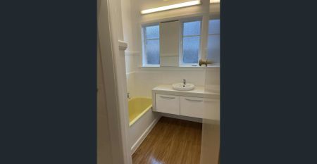 Freshly painted home, in McKinnon school zone - Photo 5