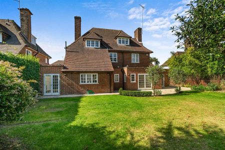 5 bedroom detached house to rent - Photo 5