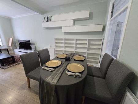 2 bedroom terraced house to rent - Photo 3