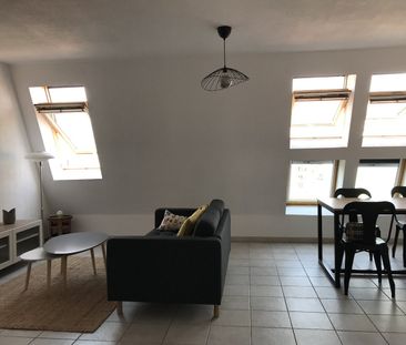 Location Appartement 2 pièces 43m² SETE 34200 - Photo 3