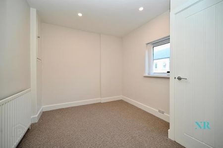 8 Abetta Parade, Belfast, BT5 5EH - Photo 4