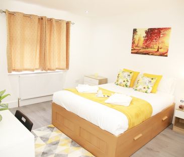 Room in a Shared House, Lodore Gardens, NW9 - Photo 5