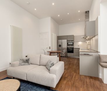 3 Bed Flat, Heriot Row, EH3 - Photo 1